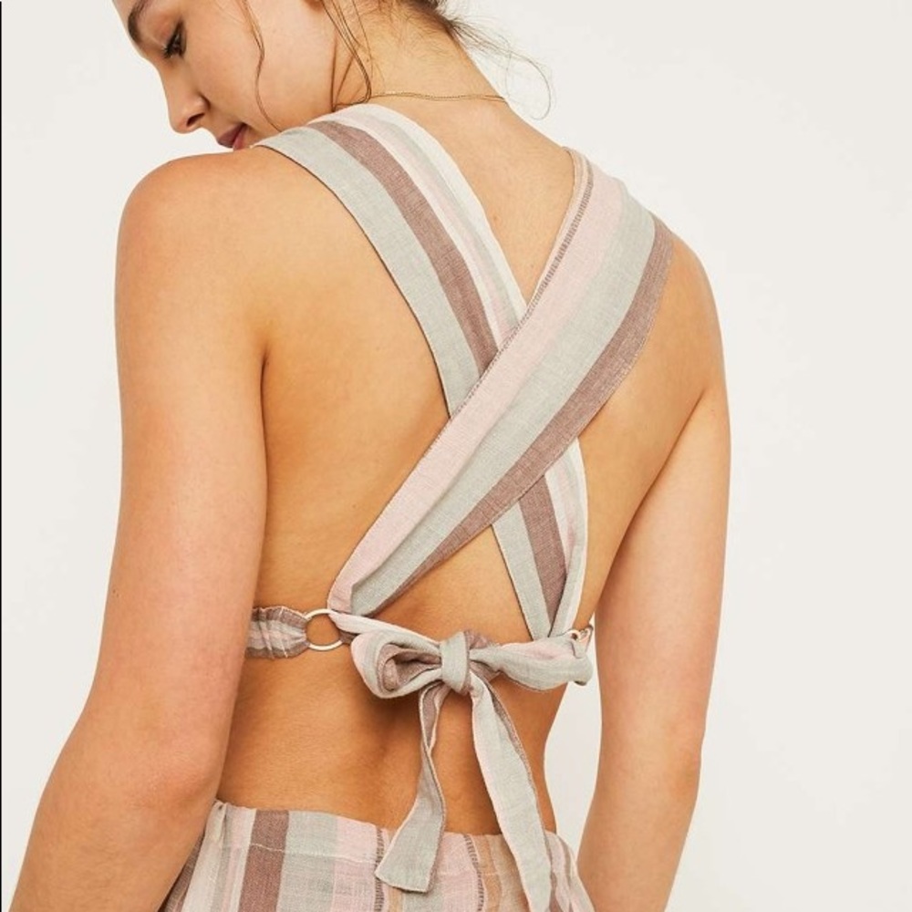 1 LEFT!!!!New Urban Outfitters tie back crop top - Picture 2 of 4